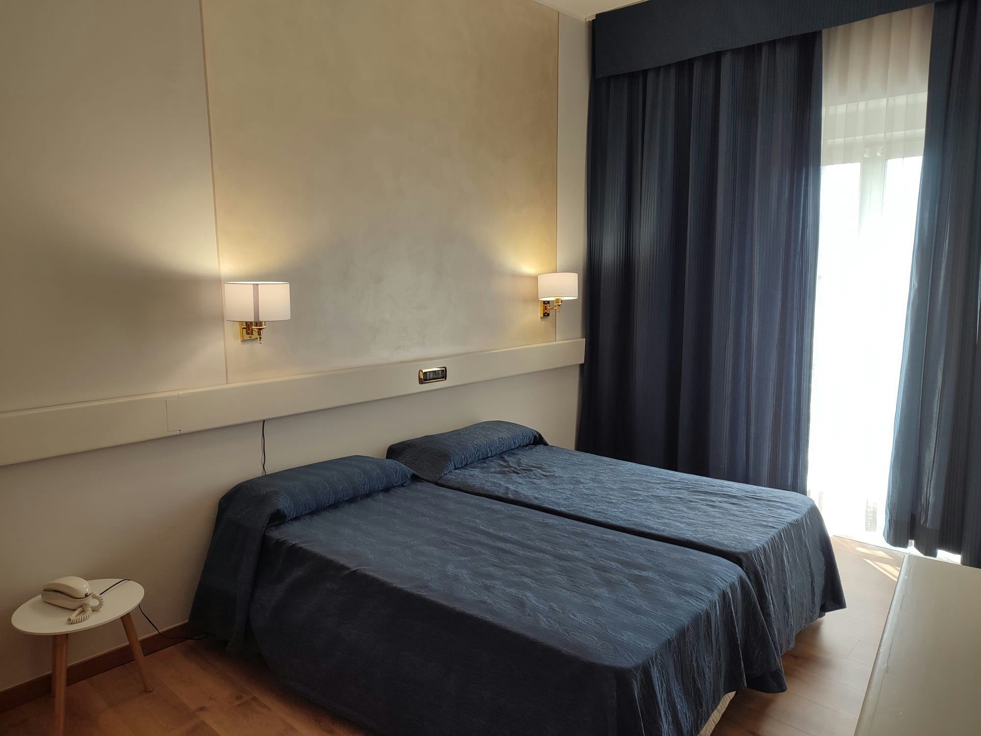 Euro Hotel 12/38