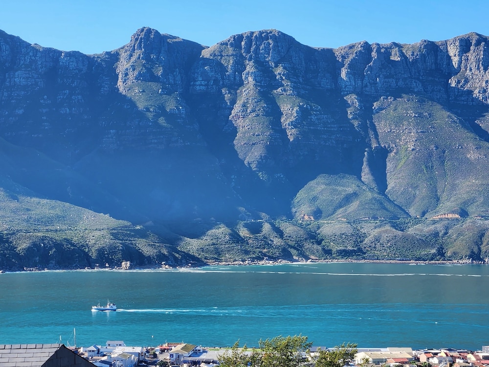 Hout Bay Breeze 34/50