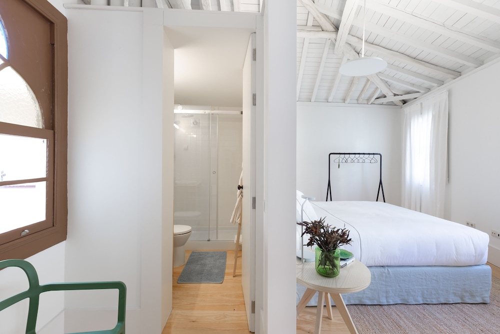 B28 Apartments 15/50