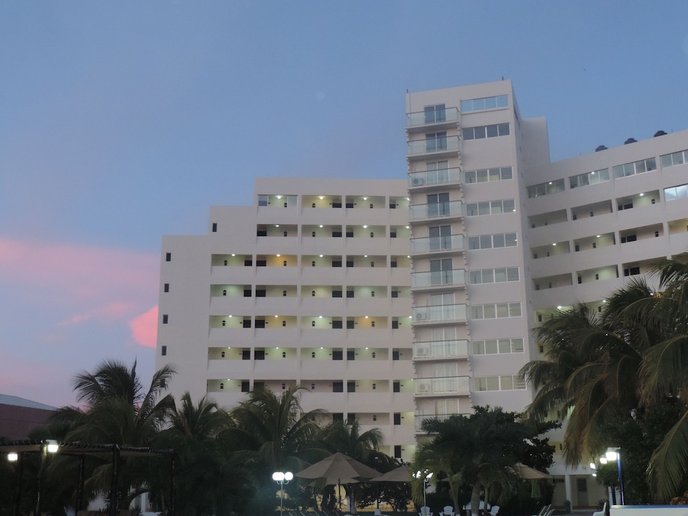 Calypso Cancun Hotel photo5