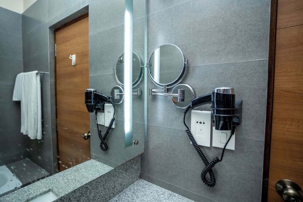 Marcopolo Business Hotel 49/50
