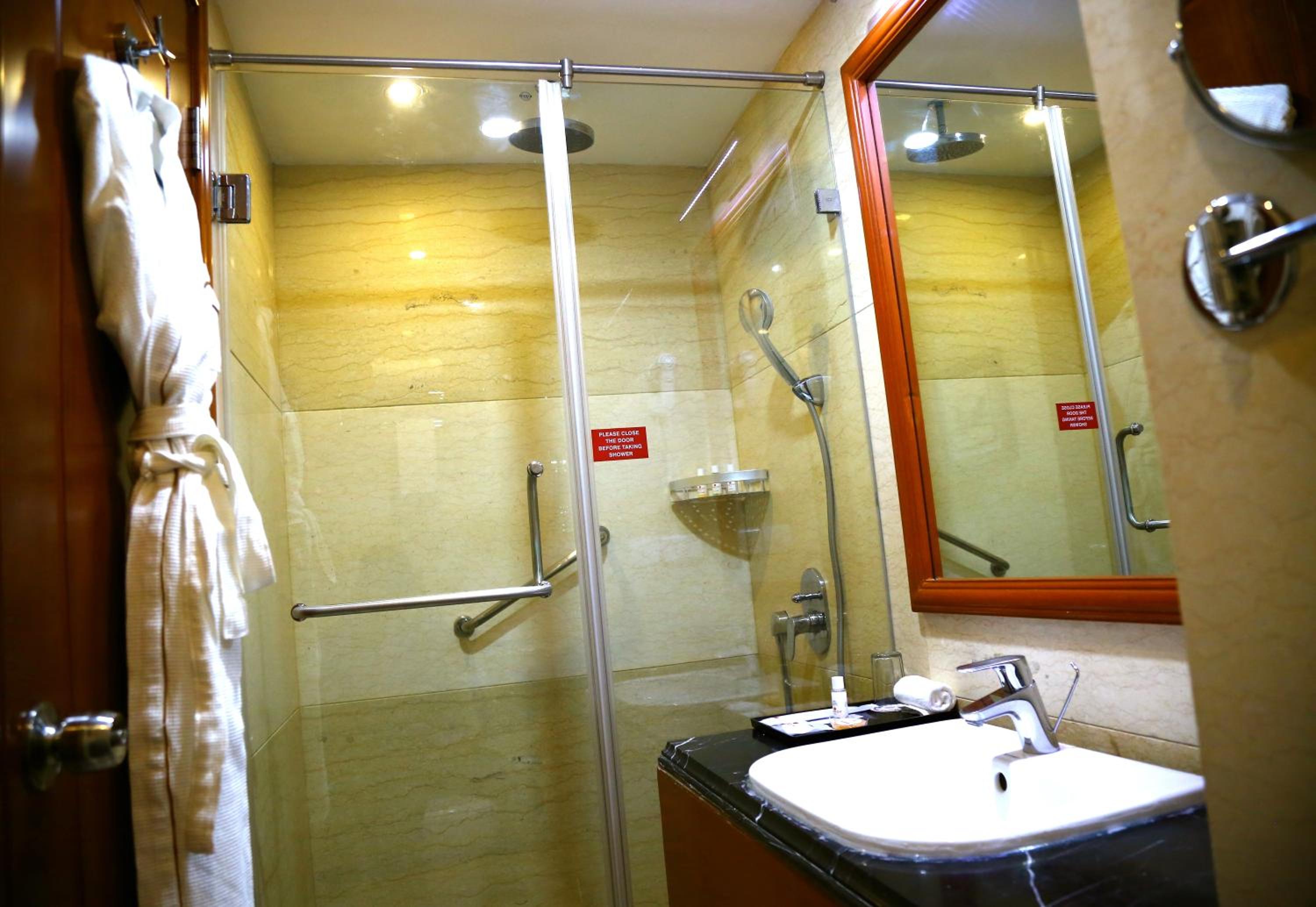 غرفة قياسية بسرير مزدوج، Ramada by Wyndham Amritsar 4/4