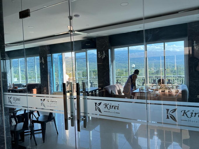 Kirei Hotel Bantaeng 2/11