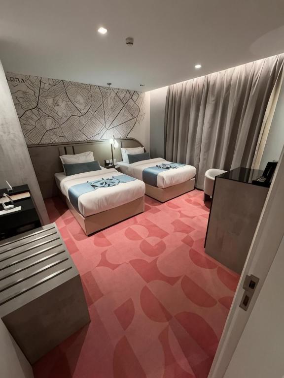 Standard, Twin Beds