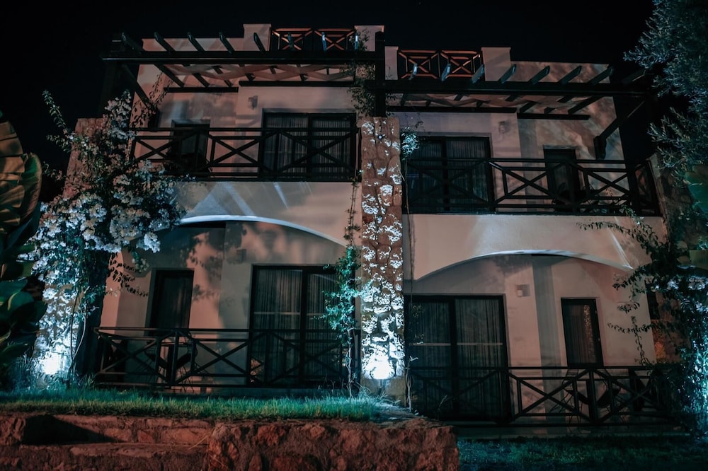Amore Boutique Hotel 9/50