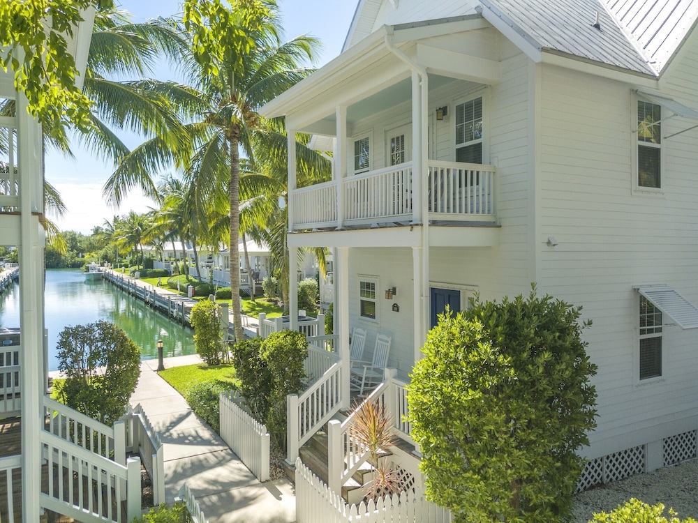 Coral Lagoon Resort Villas &amp; Marina by Keys Caribbean 2/50
