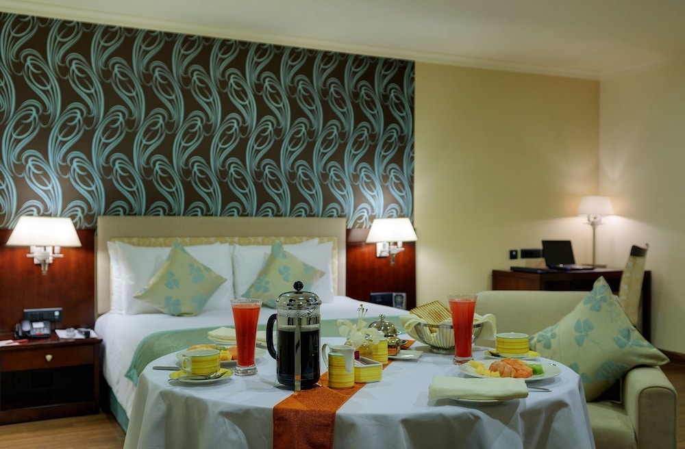 Royalton Hyderabad 29/48