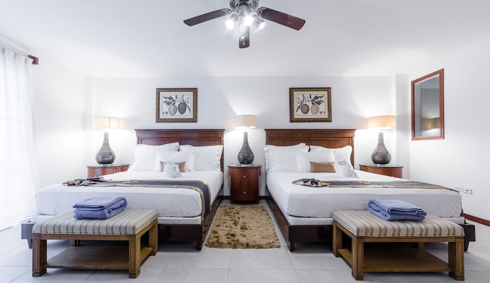 Belize Dive Haven 6/50