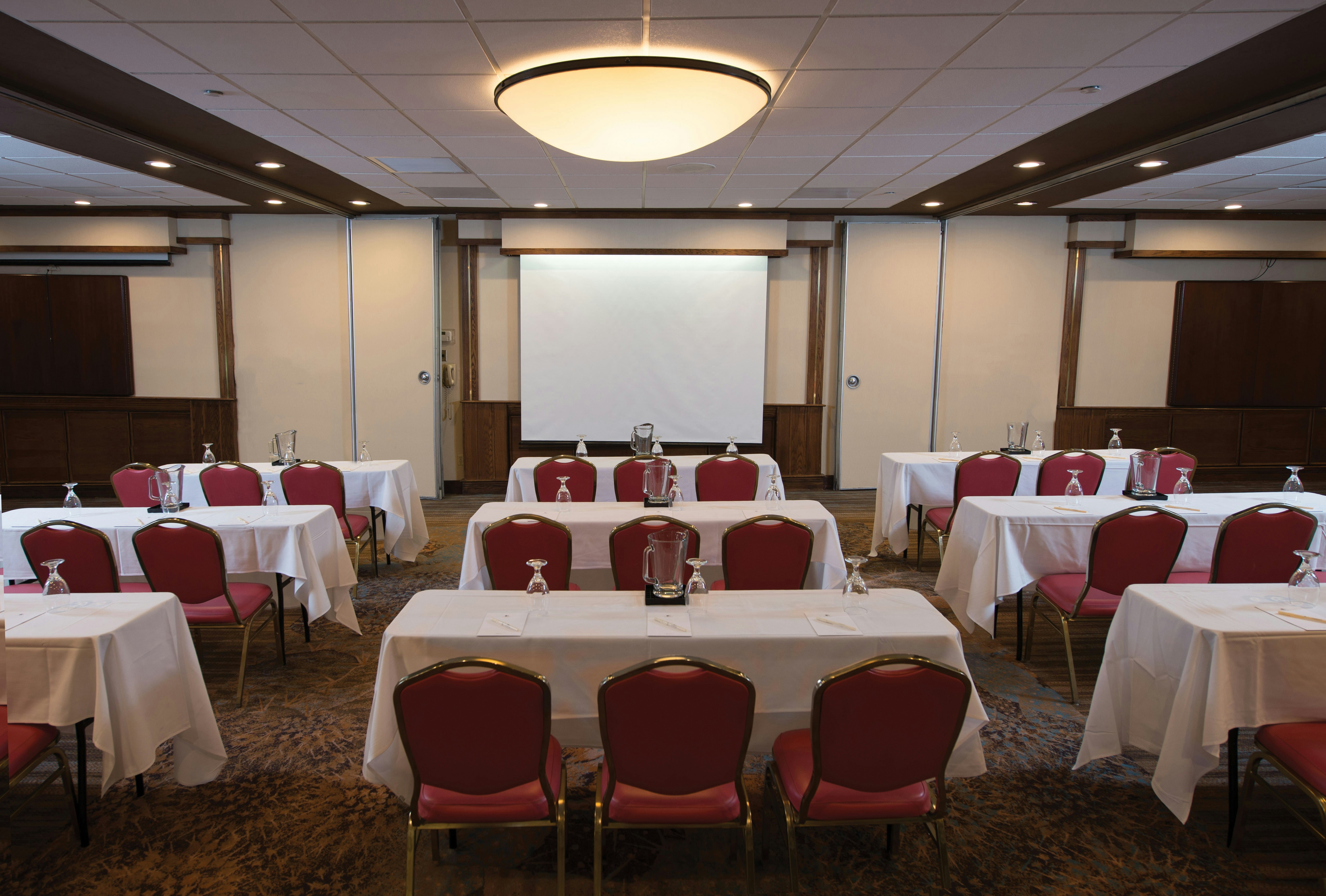 Doubletree Suites By Hilton Tucson-Williams Center 46/61