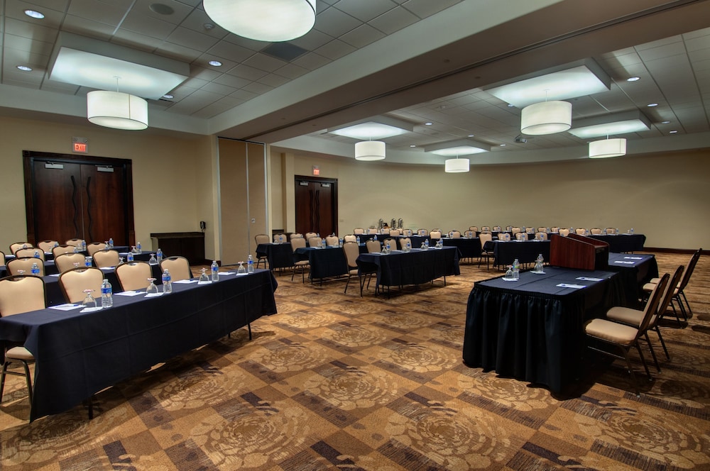 Hilton Garden Inn Cleveland East Mayfield Village 33/36