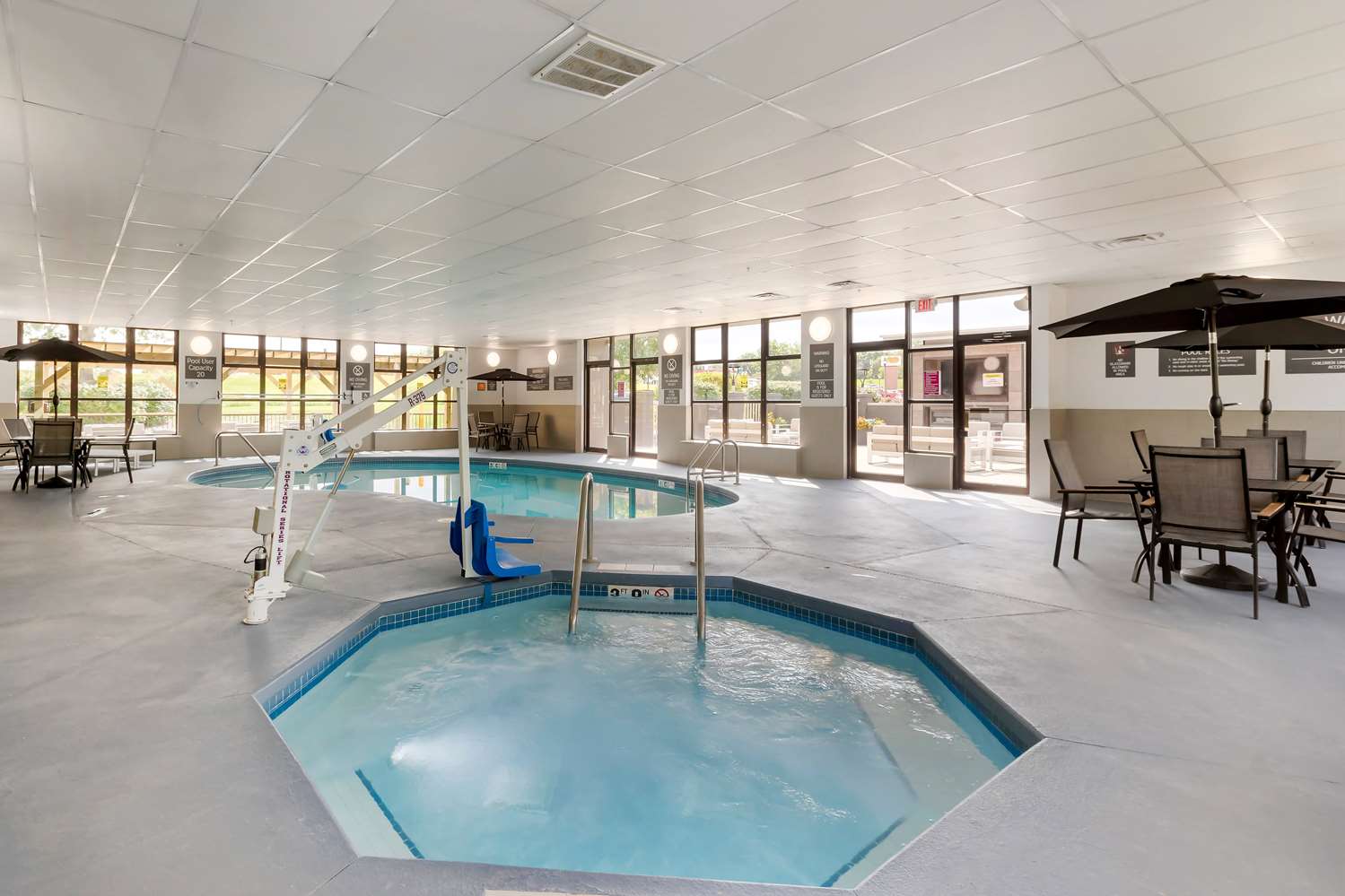 La Quinta Inn & Suites by Wyndham Des Moines West Clive 37/68