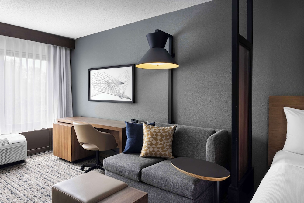 Hyatt Place Kansas City/Overland Park/Convention Center 32/50