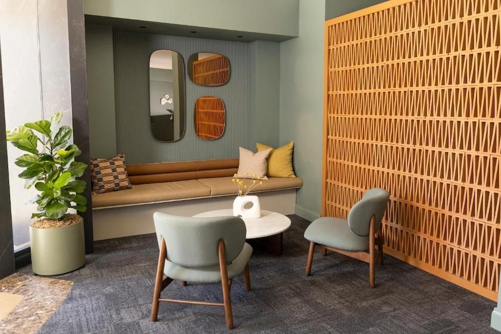 Pensione Hotel Perth 40/52