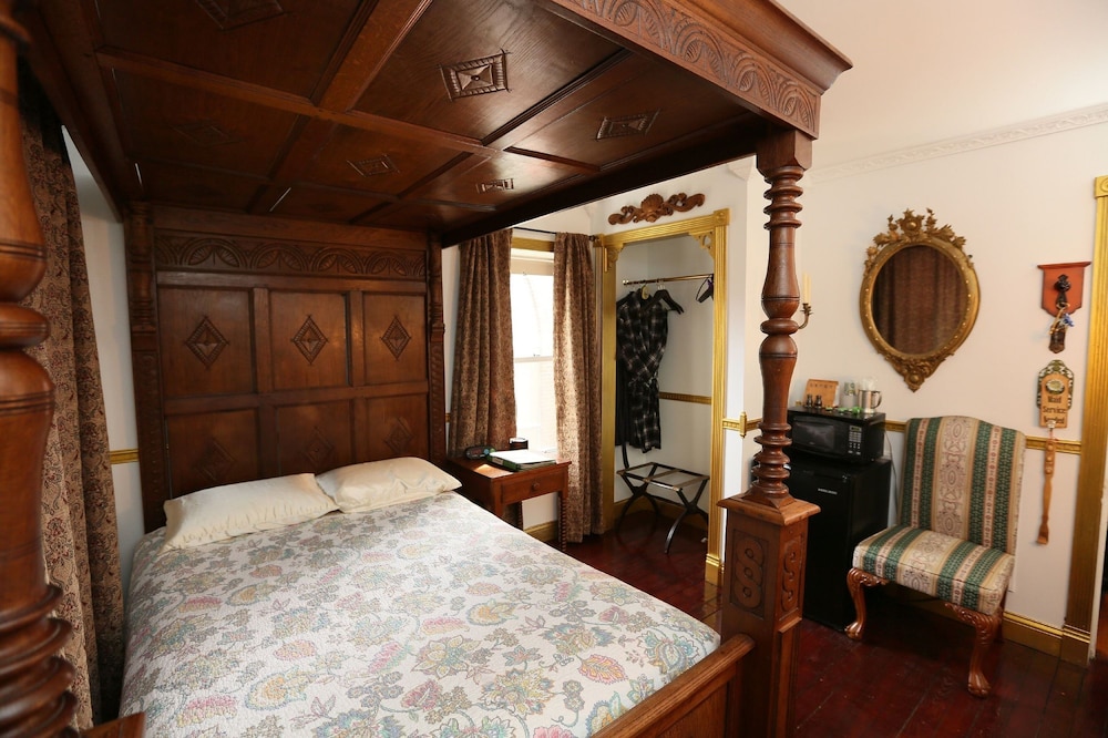 The Old Parsonage Bed and Breakfast 17/64