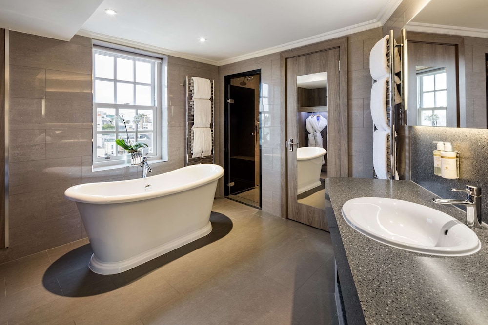Radisson Blu Hotel London Bond Street 71/71