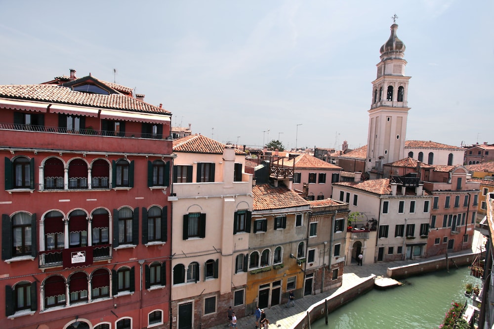 Palazzo Schiavoni 78/86