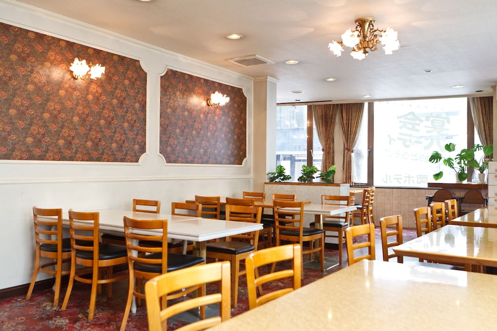 Oka Hotel 50/57