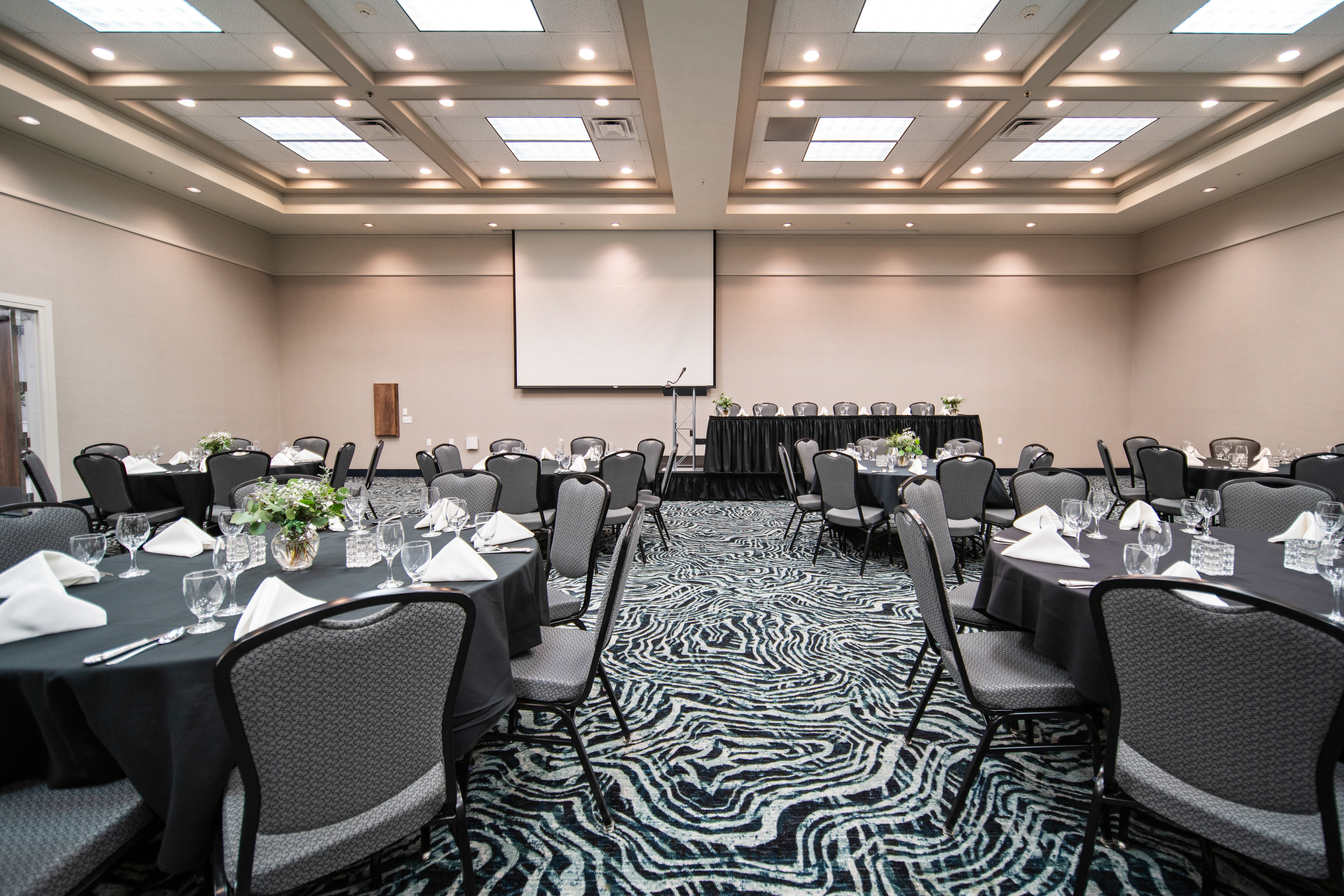 Holiday Inn Kearney 35/50