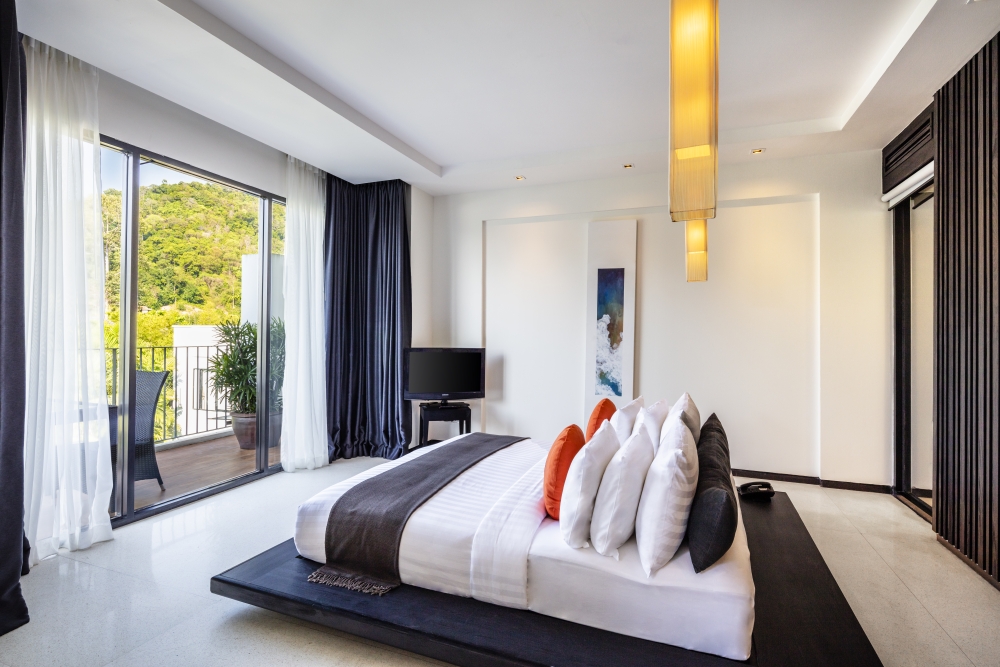 Sky, Suite, Hot Tub