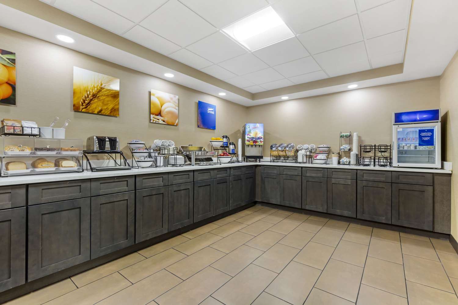 Comfort Inn Herndon Reston 25/32