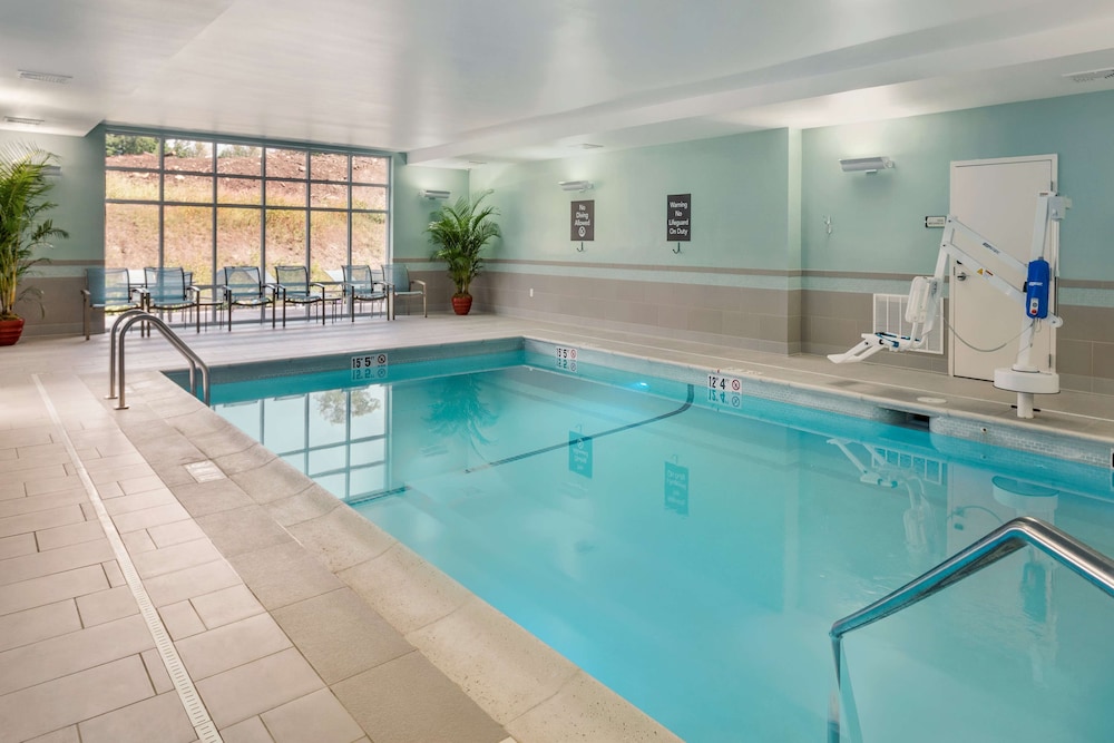 Homewood Suites By Hilton Gateway Hills Nashua 24/42