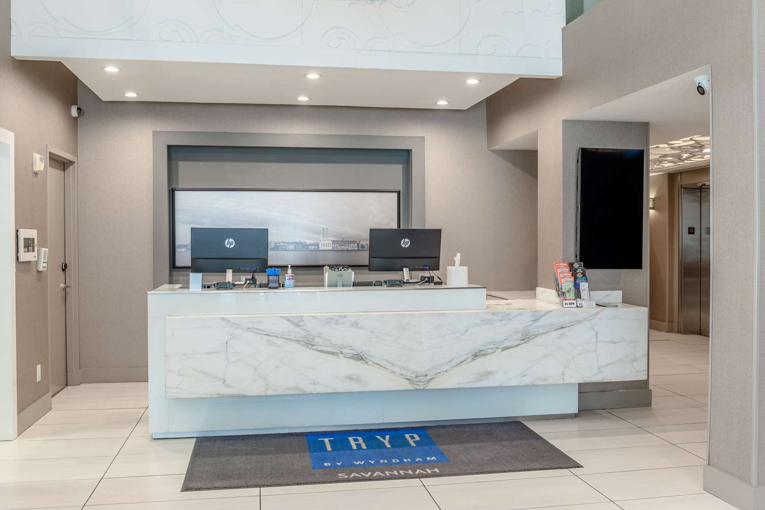 Tryp By Wyndham Savannah 5/60