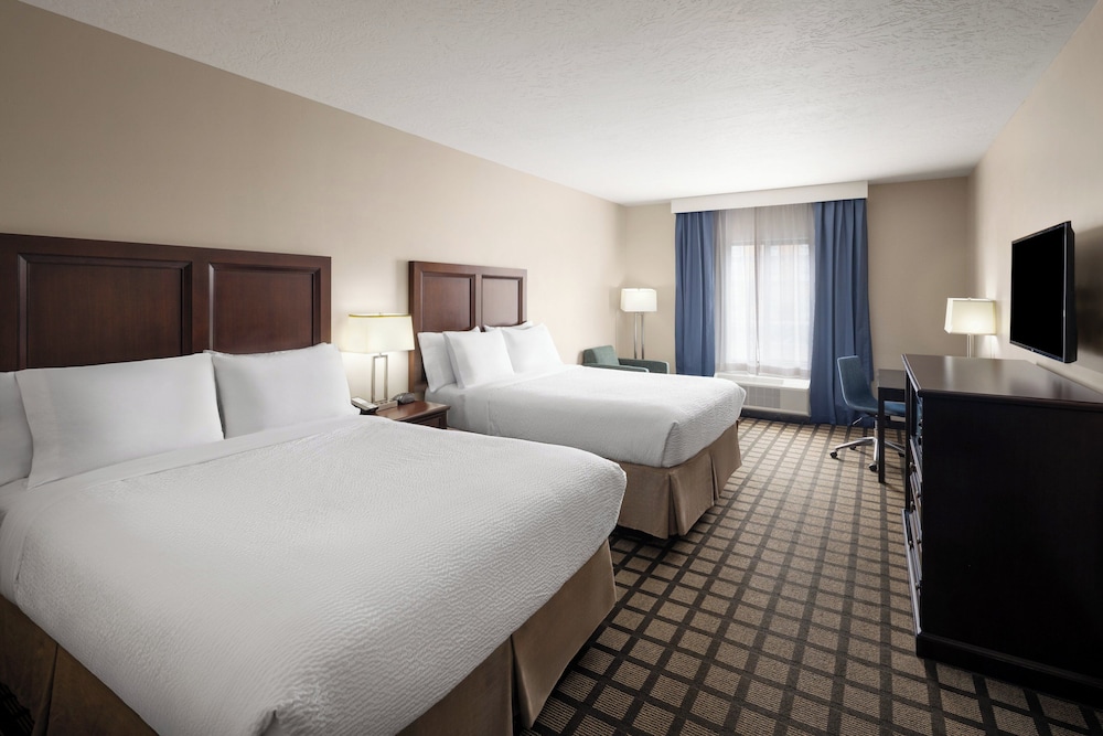 Standard, Multiple Beds, Accessible, Garner Hotel Page - Lake Powell Area By IHG 4/10