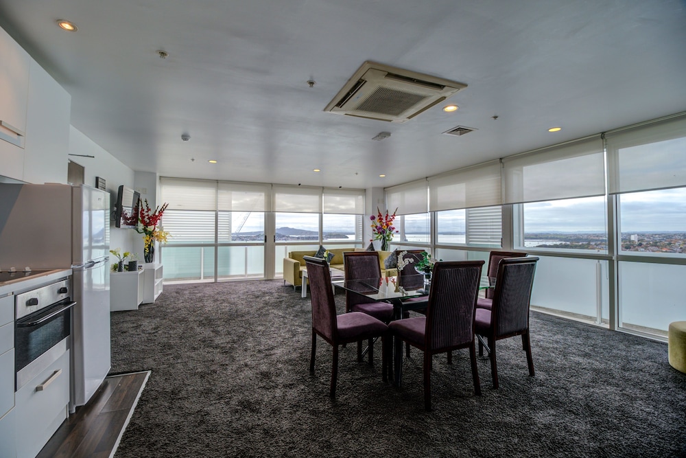 The Quadrant Hotel and Suites 49/70