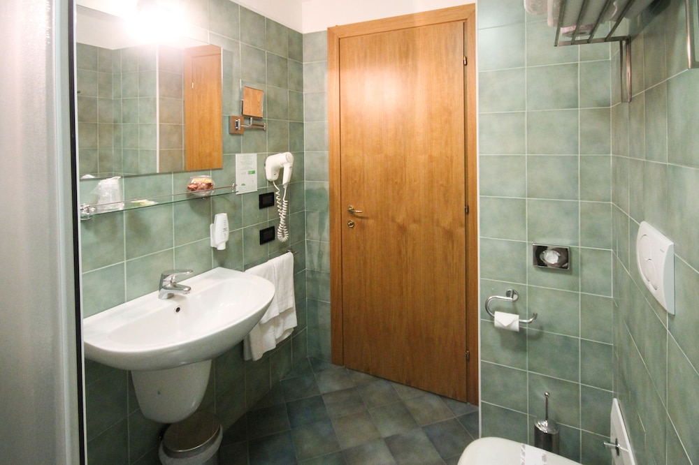 Green Class Hotel Candiolo 22/61