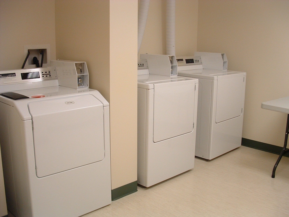 University of Alberta - Guest Accommodation 18/45