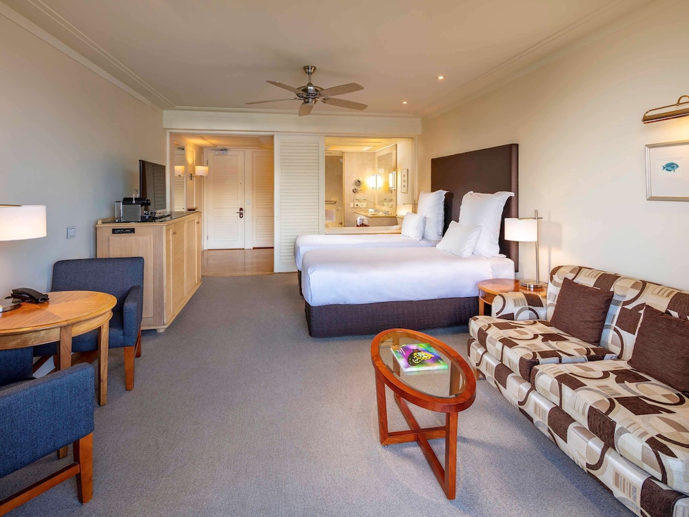 The Reef Hotel Casino Cairns - Handwritten Collection 26/74