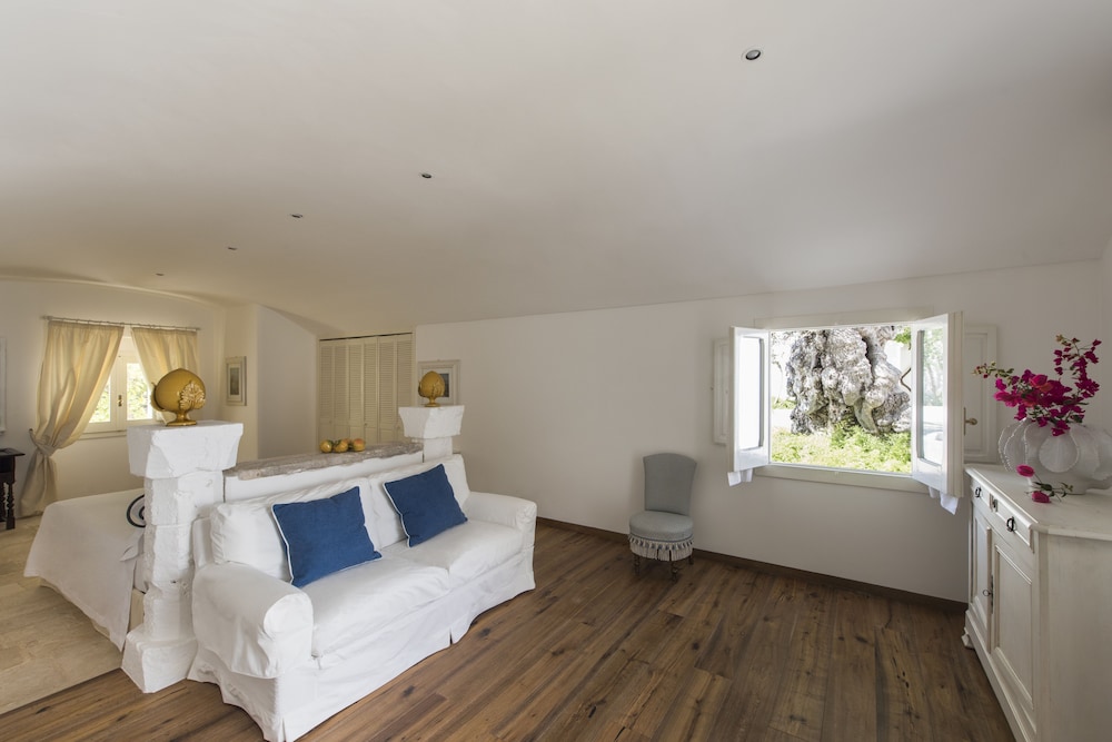 Family Suite, Junior Suite, Queen and Twin Beds