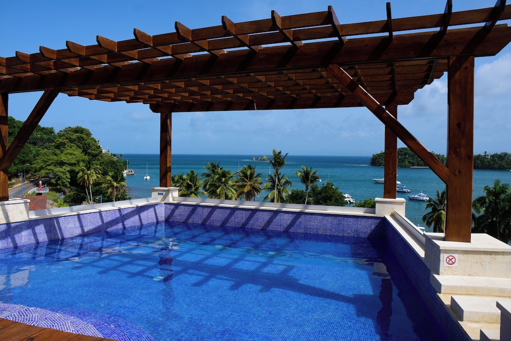 Hacienda Samana Bay 40/71