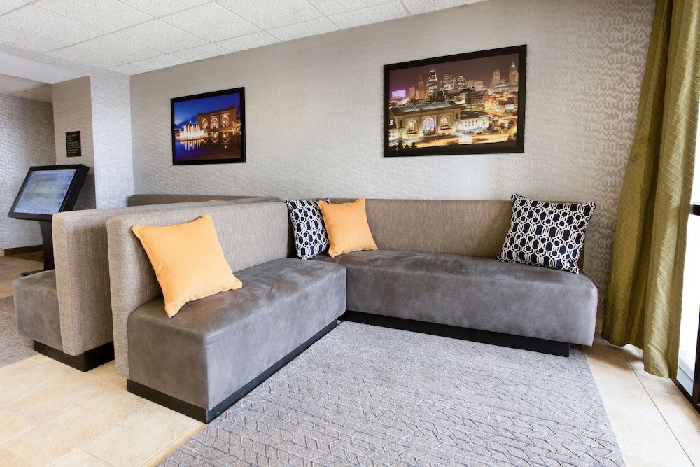 Drury Inn and Suites Kansas City Airport 23/33