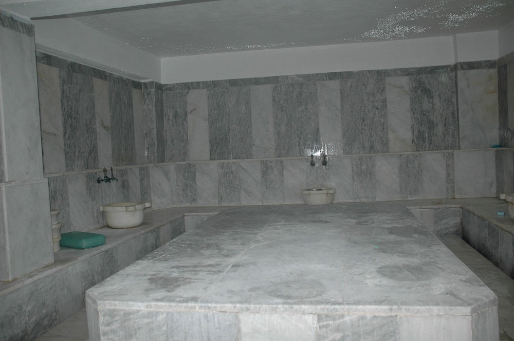 Arora Hotel 22/50