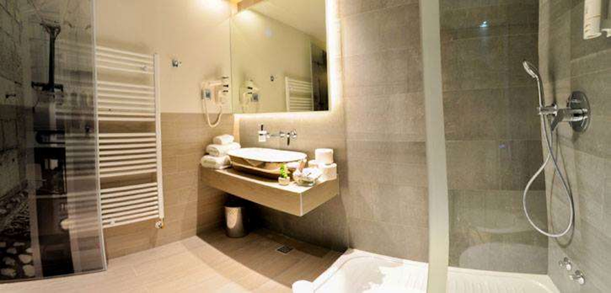 COLORS INN HOTEL SARAJEVO 23/25