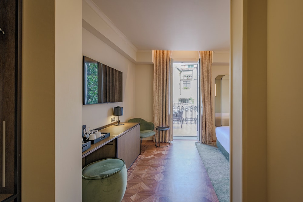 Palazzo Montebello Firenze 20/50