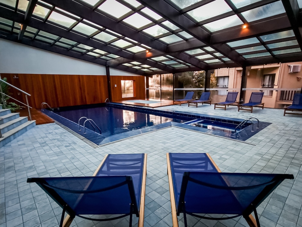 swimming pool spa