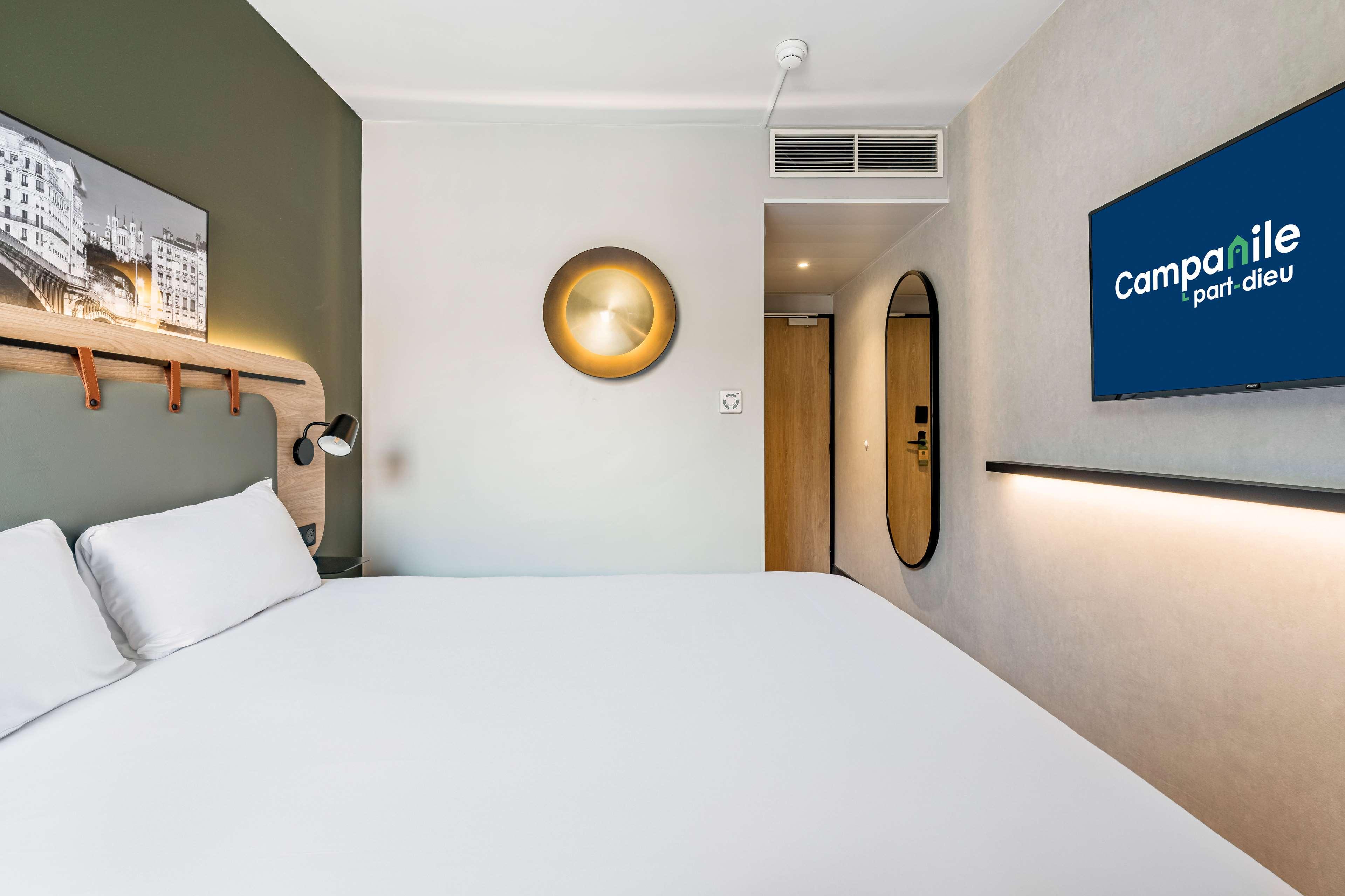 Standard, Double Bed
