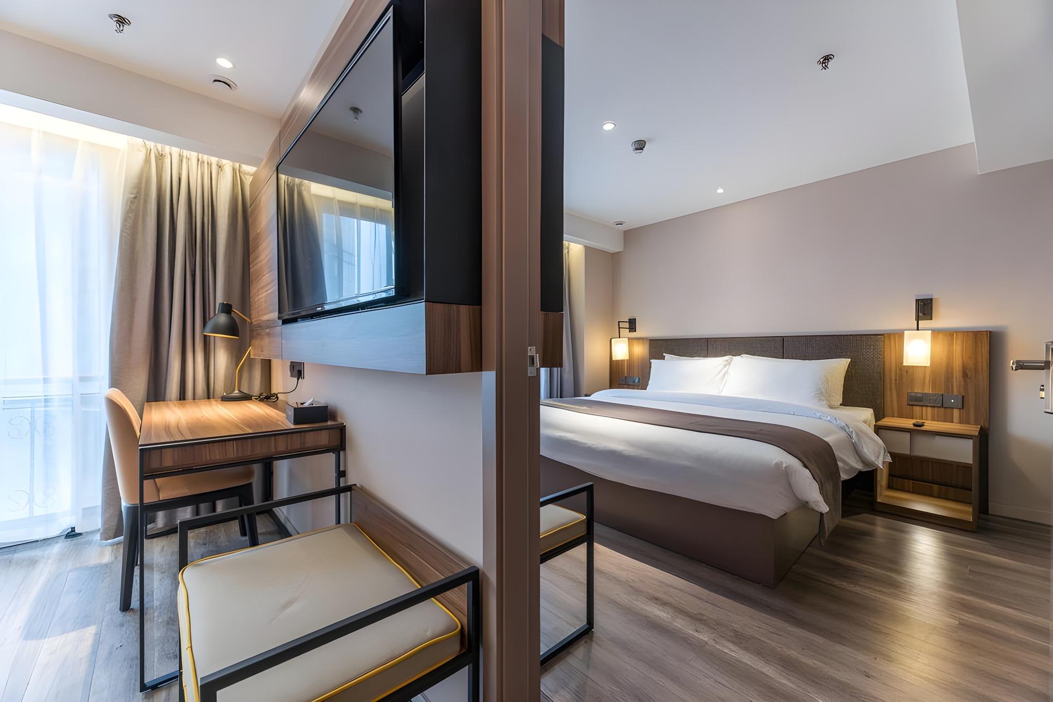 2 Bedrooms, Family, 2 Queen Beds, Panoramic Floor