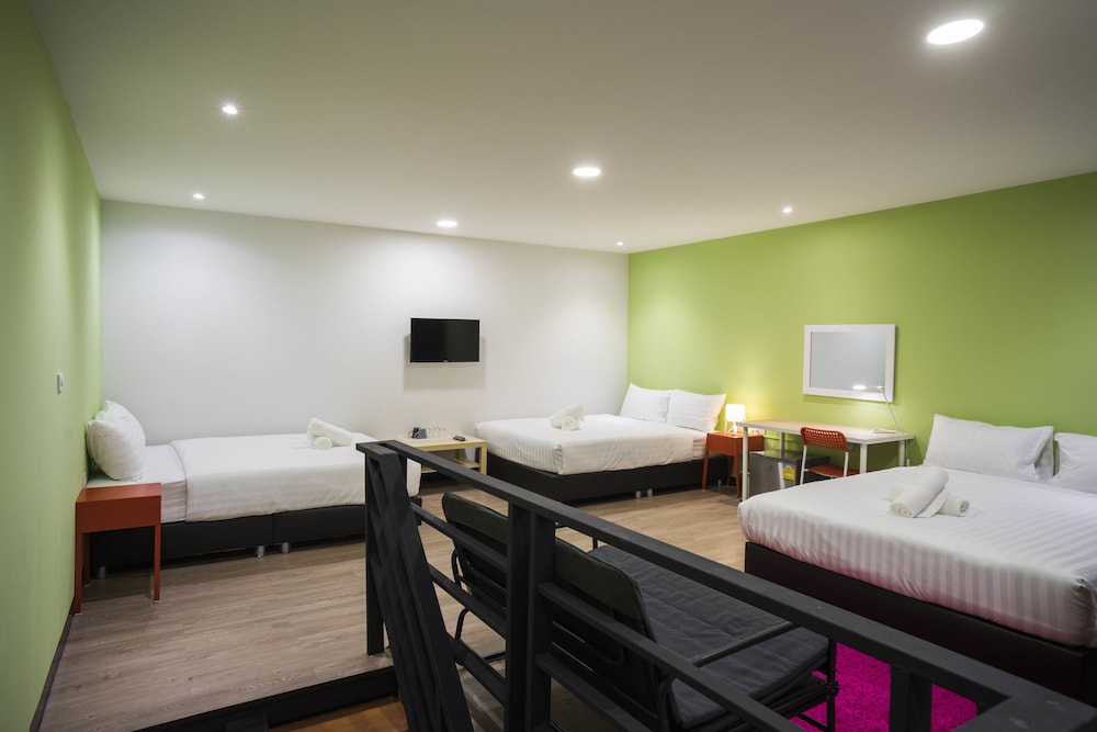 The M Pool Villas Bangkok - Bts Ekkamai 13/26