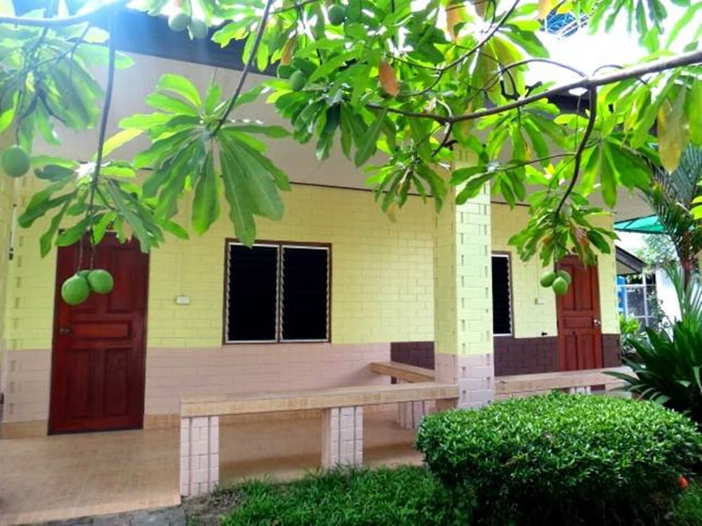 Saithong Resort 12/61