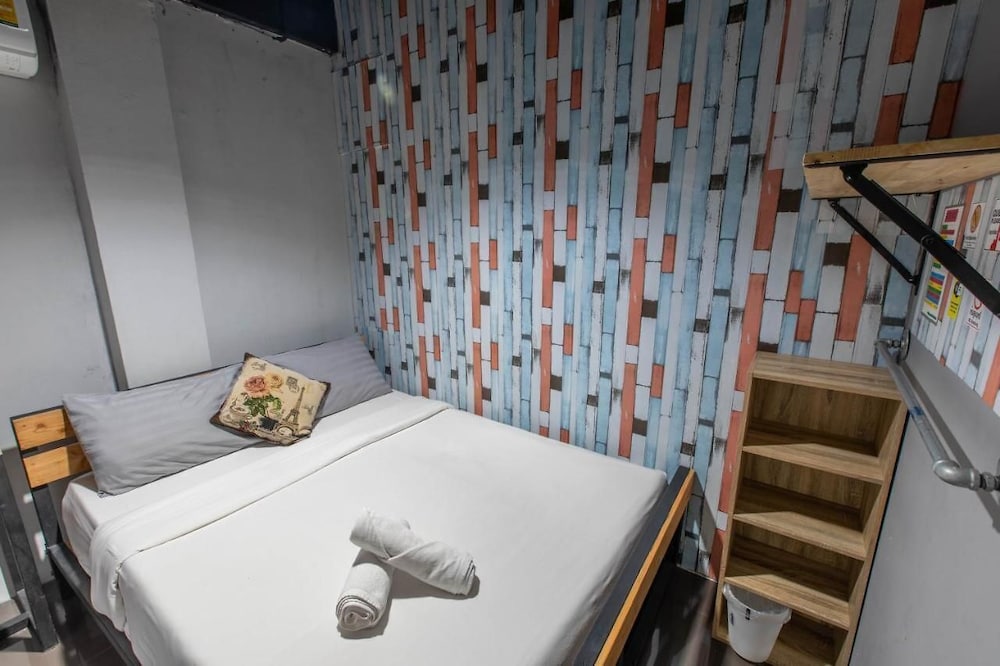 La Belle Nuit House 35/78