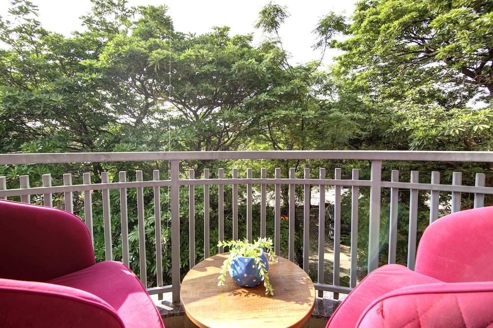 Saltstayz Hotel Huda City Center 32/49