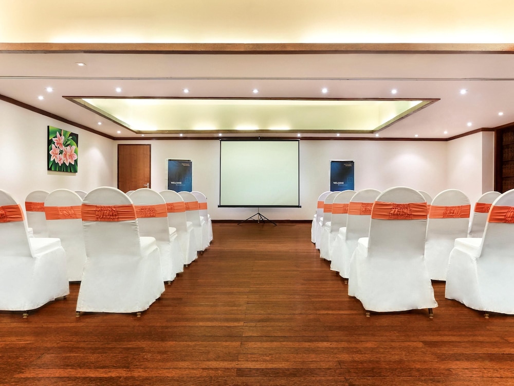 Novotel Lombok Resort and Villas 69/80