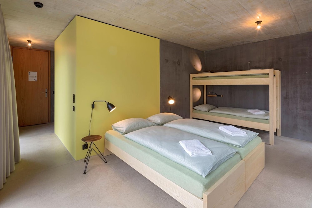 Youth Hostel Bern 28/57