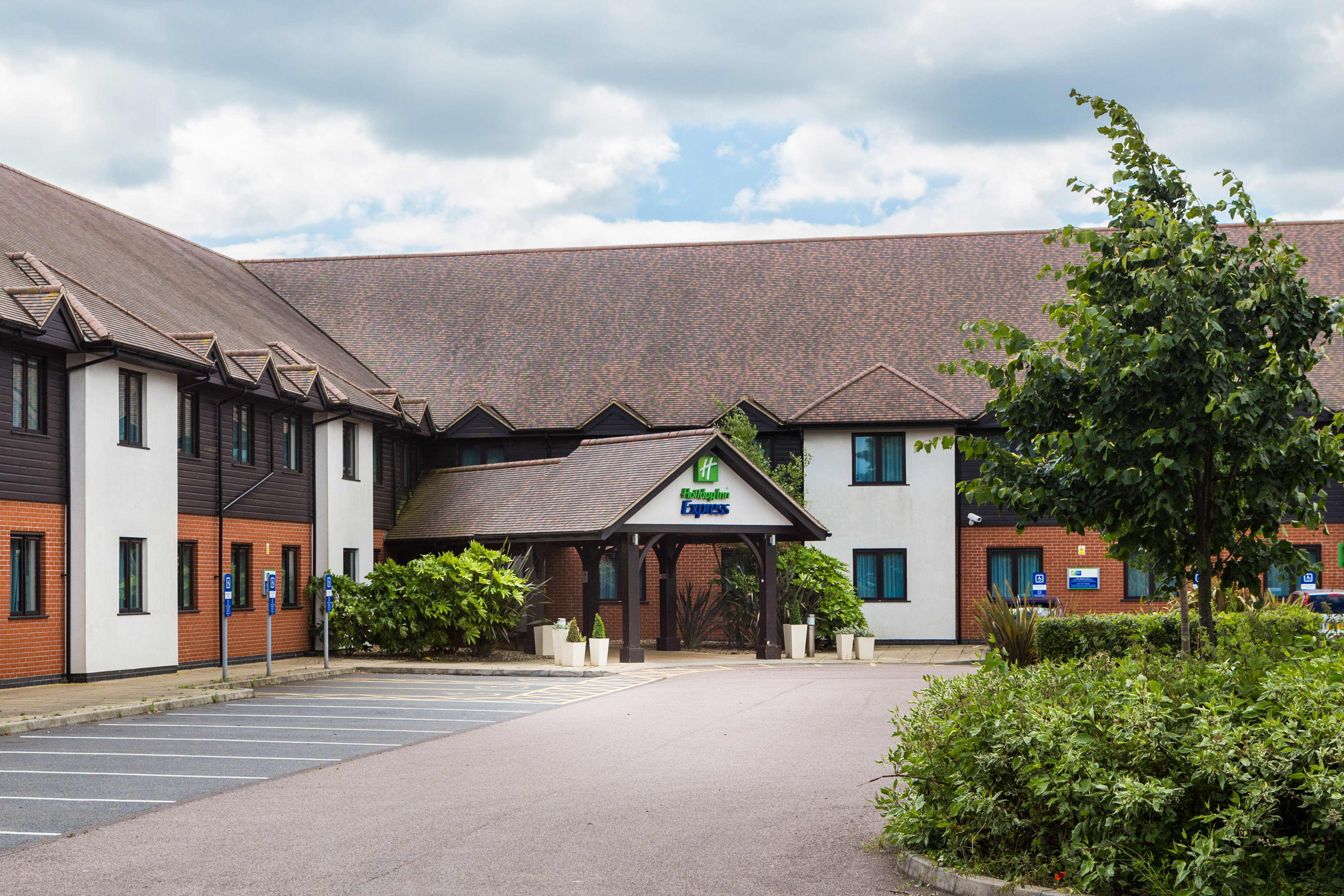 HOLIDAY INN EXPRESS COLCHESTER 3/33