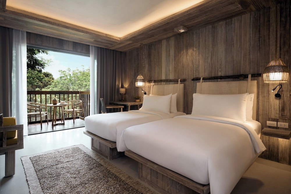 Premium, Twin Beds, Garden View
