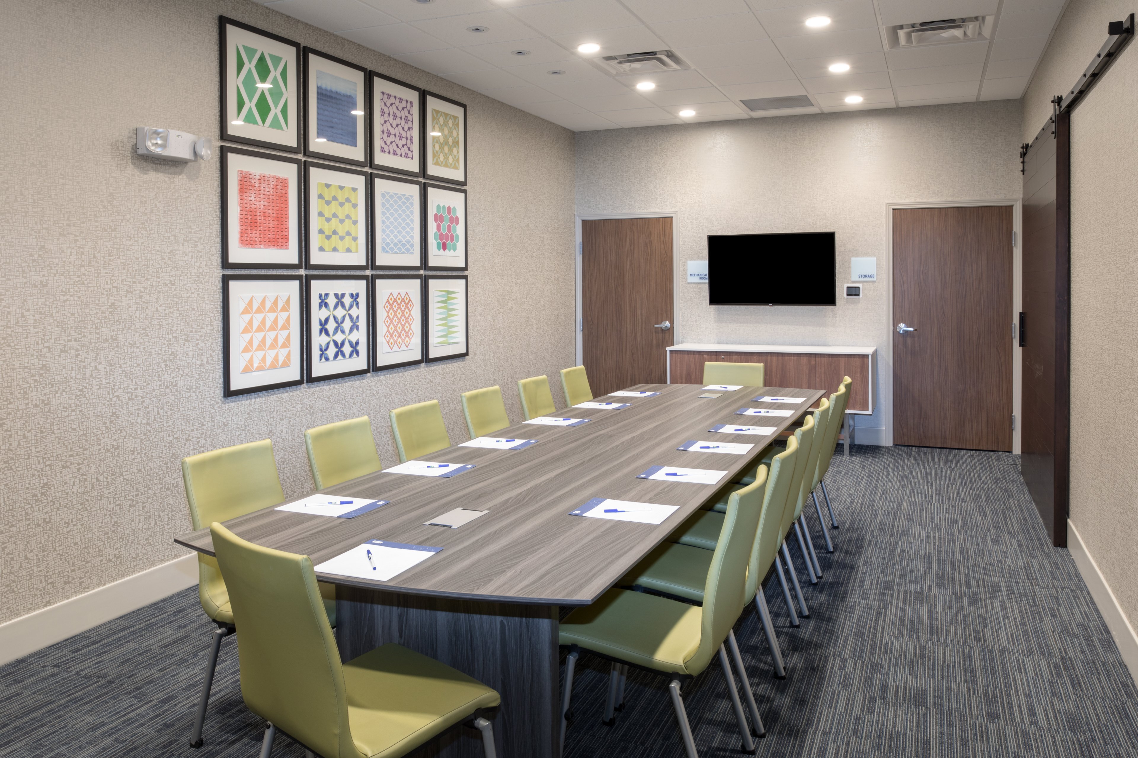 Holiday Inn Express and Suites Sioux City North Event Center an IHG Hotel 56/70