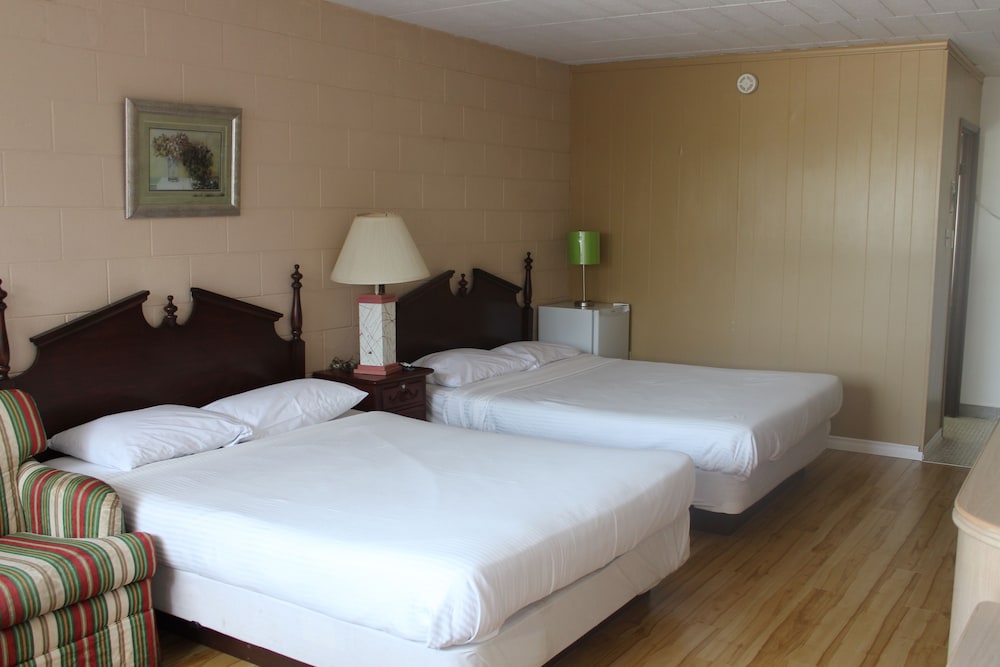 Ritz Inn Niagara 24/65